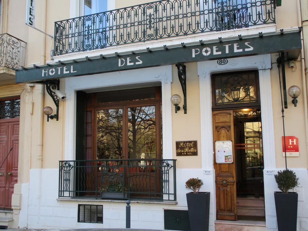 Hotel Des Poetes Avec Parking Sur Reservation بزييه المظهر الخارجي الصورة