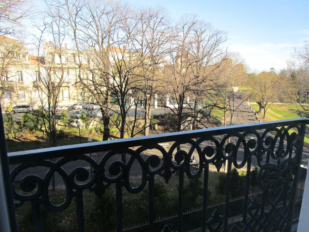 Hotel Des Poetes Avec Parking Sur Reservation بزييه المظهر الخارجي الصورة