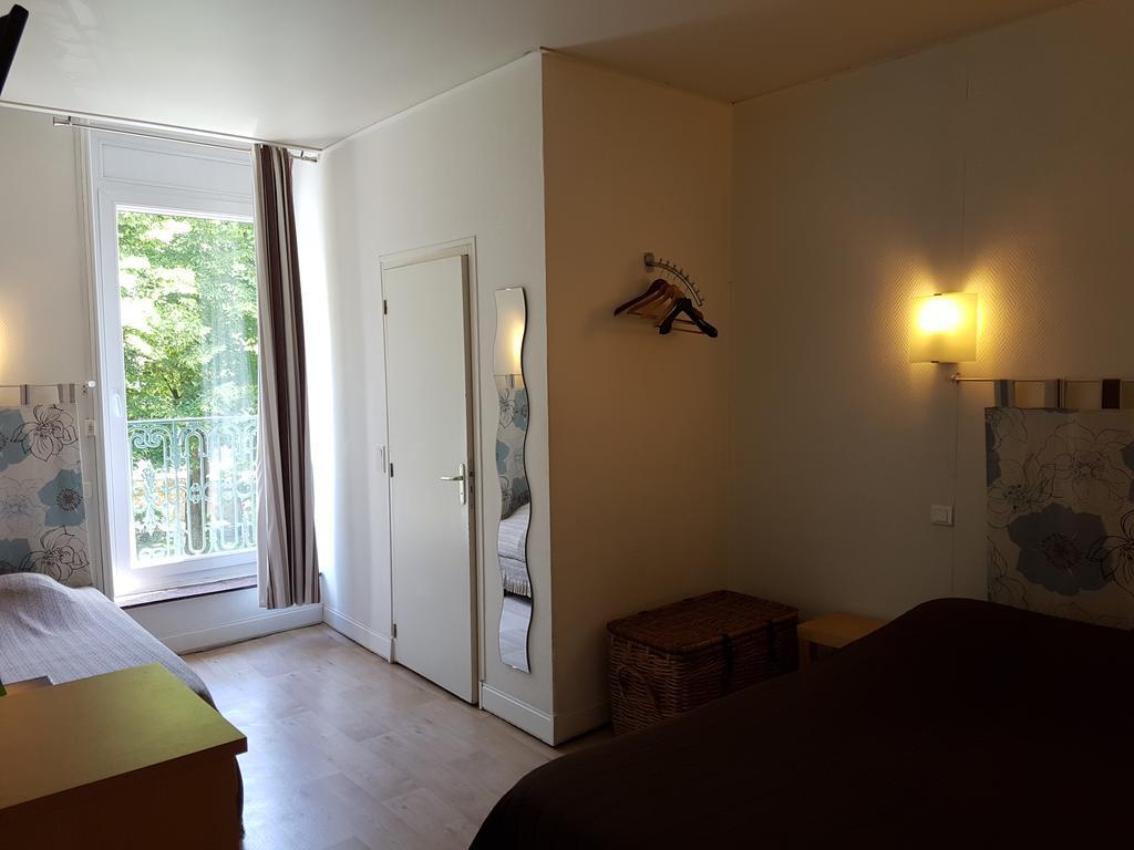 Hotel Des Poetes Avec Parking Sur Reservation بزييه المظهر الخارجي الصورة